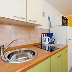דירה Charmantes Nur 250 Meter Zum Mit Privatparkplatz, Grill, Wifi *