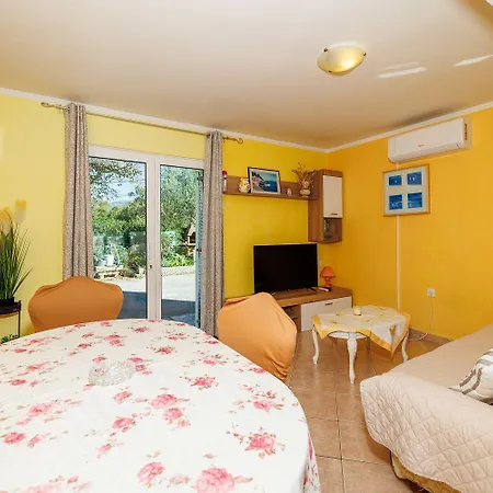 Apartamento Charmantes Nur 250 Meter Zum Mit Privatparkplatz, Grill, Wifi *