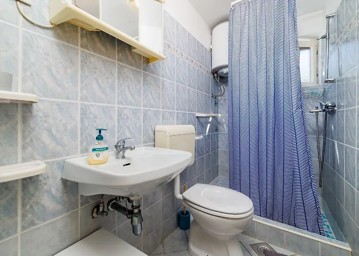 Apartamento Charmantes Nur 250 Meter Zum Mit Privatparkplatz, Grill, Wifi *