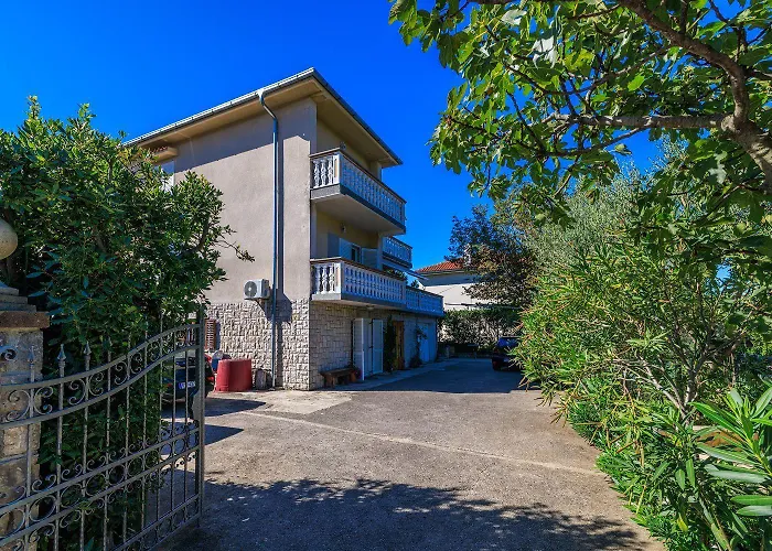 Apartamento Charmantes Nur 250 Meter Zum Mit Privatparkplatz, Grill, Wifi