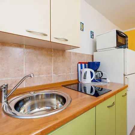 Apartment Charmantes Nur 250 Meter Zum Mit Privatparkplatz, Grill, Wifi *