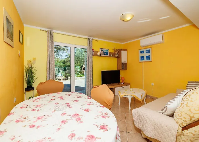 Apartment Charmantes Nur 250 Meter Zum Mit Privatparkplatz, Grill, Wifi *